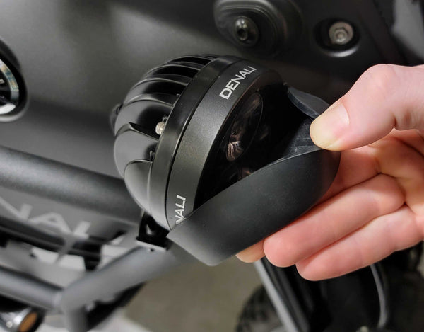 طقم غطاء التعتيم القابل للانزلاق لأضواء القيادة LED D3 وأضواء LED DR1