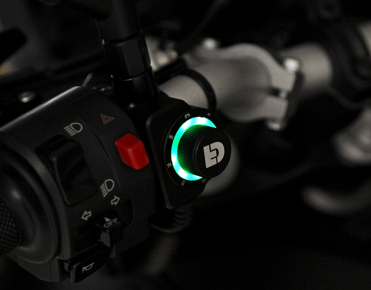 适用于 Yamaha Tenere 700 的 DialDim™ 灯光控制器