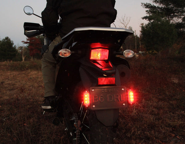 Kit Pelat Nomor Sinyal Belok T3 Belakang Plug-&-Play untuk Kawasaki KLR650