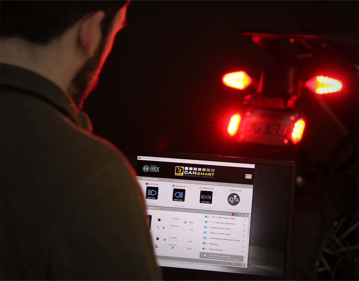T3-S™ Smart Turn Signal & DRL Pods with License Plate Mount for Motorcycles – Rear