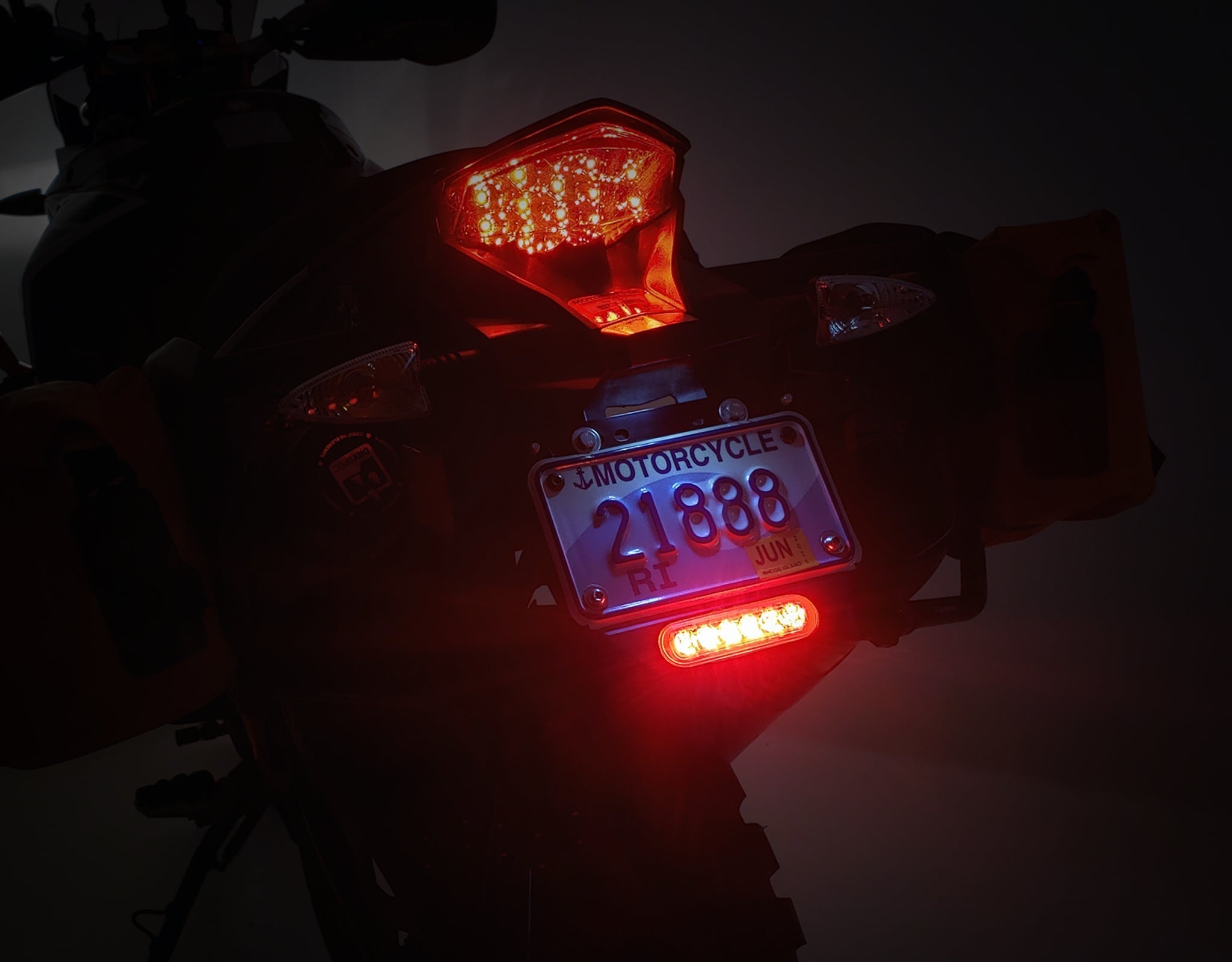 B6 LED Brake Light Kit with License Plate Mount