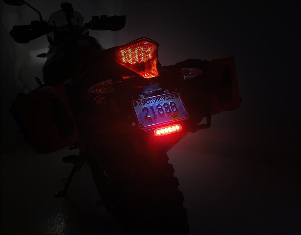 Luz de freio B6 plug-and-play para motocicletas de aventura KTM selecionadas - simples ou dupla